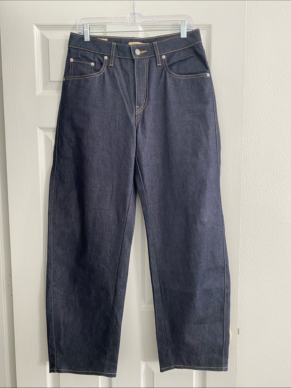Levi's Baggy Dad Barrel Dark Indigo  Jeans Size 28 NWT